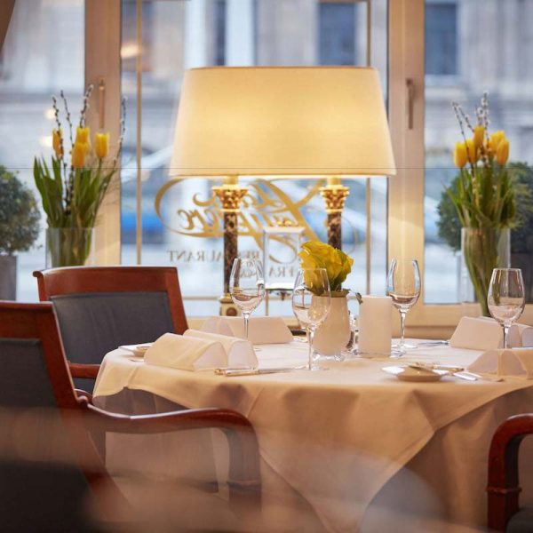 Yeganehtours.com-Hotel-Schweizerhof-Zurich-16 Yeganehtours com Hotel Schweizerhof Zurich 16