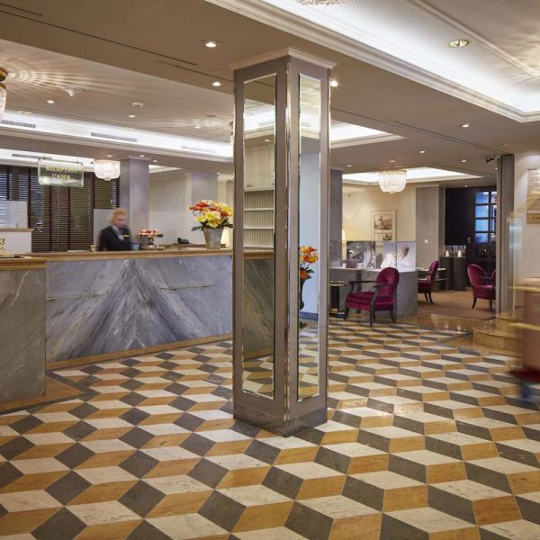 Yeganehtours.com-Hotel-Schweizerhof-Zurich-17 Yeganehtours com Hotel Schweizerhof Zurich 17