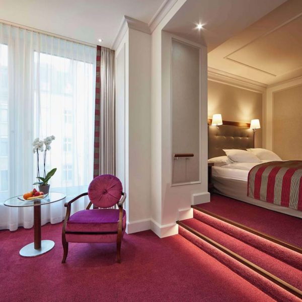 Yeganehtours.com-Hotel-Schweizerhof-Zurich-18 Yeganehtours com Hotel Schweizerhof Zurich 18