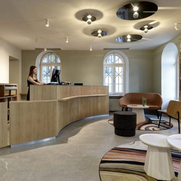 Yeganehtours.com-Hotel-St.Josef-Zurich-03