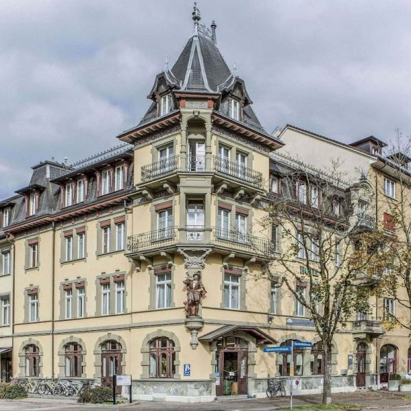 Yeganehtours.com-Hotel-Waldhorn-Bern-03