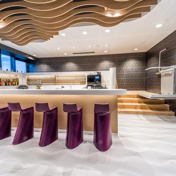 Yeganehtours.com-Prize-by-Radisson-Bern-City-10
