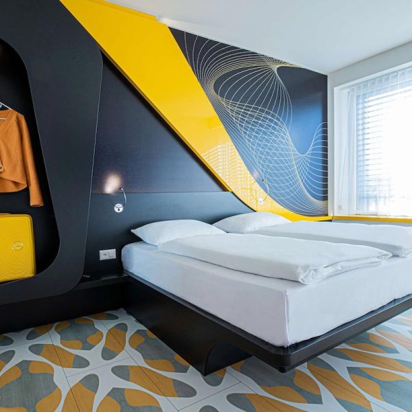 Yeganehtours.com-Prize-by-Radisson-Bern-City-17