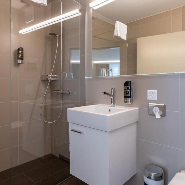 Yeganehtours.com-Trip-Inn-Zurich-10
