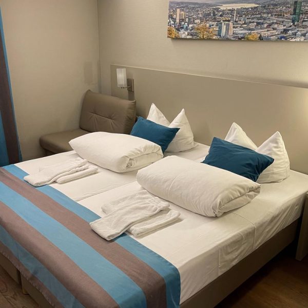 Yeganehtours.com-Trip-Inn-Zurich-13