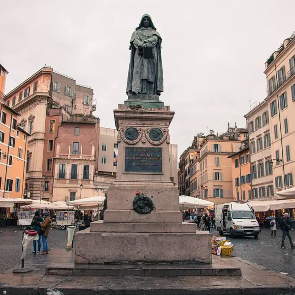 Yeganehtours.com-Campo-de’-Fiori-04