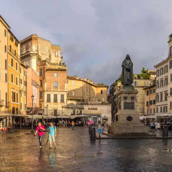 Yeganehtours.com-Campo-de’-Fiori-Main کمپو دِ فیوری رم