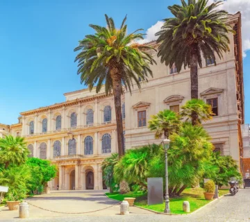 کاخ باربرینی رم