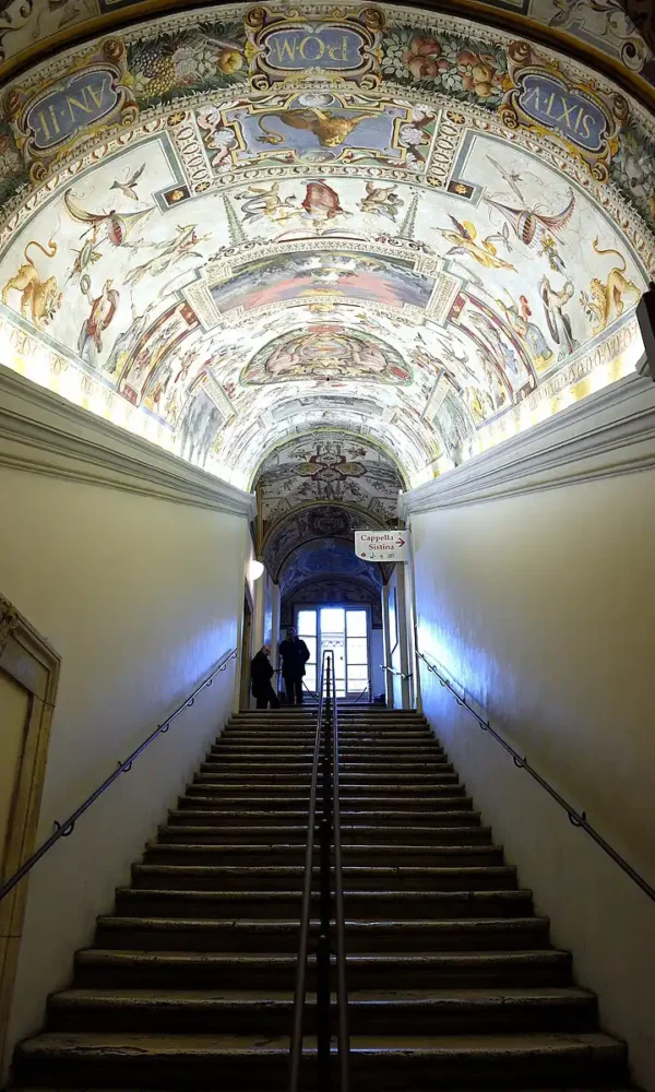 Yeganehtours.com-Sistine-Chapel-06