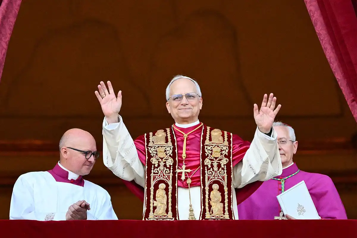 Yeganehtours.com-Sistine-Chapel-14